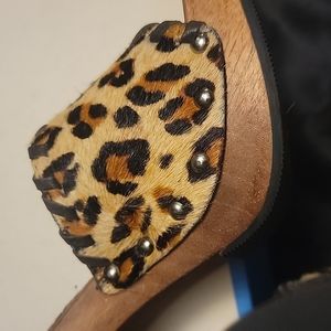 Vintage Candies leopard print wooden healed shoes